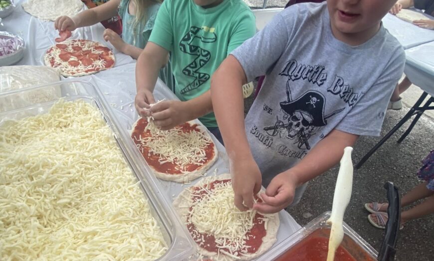 kids making pizza avalanche